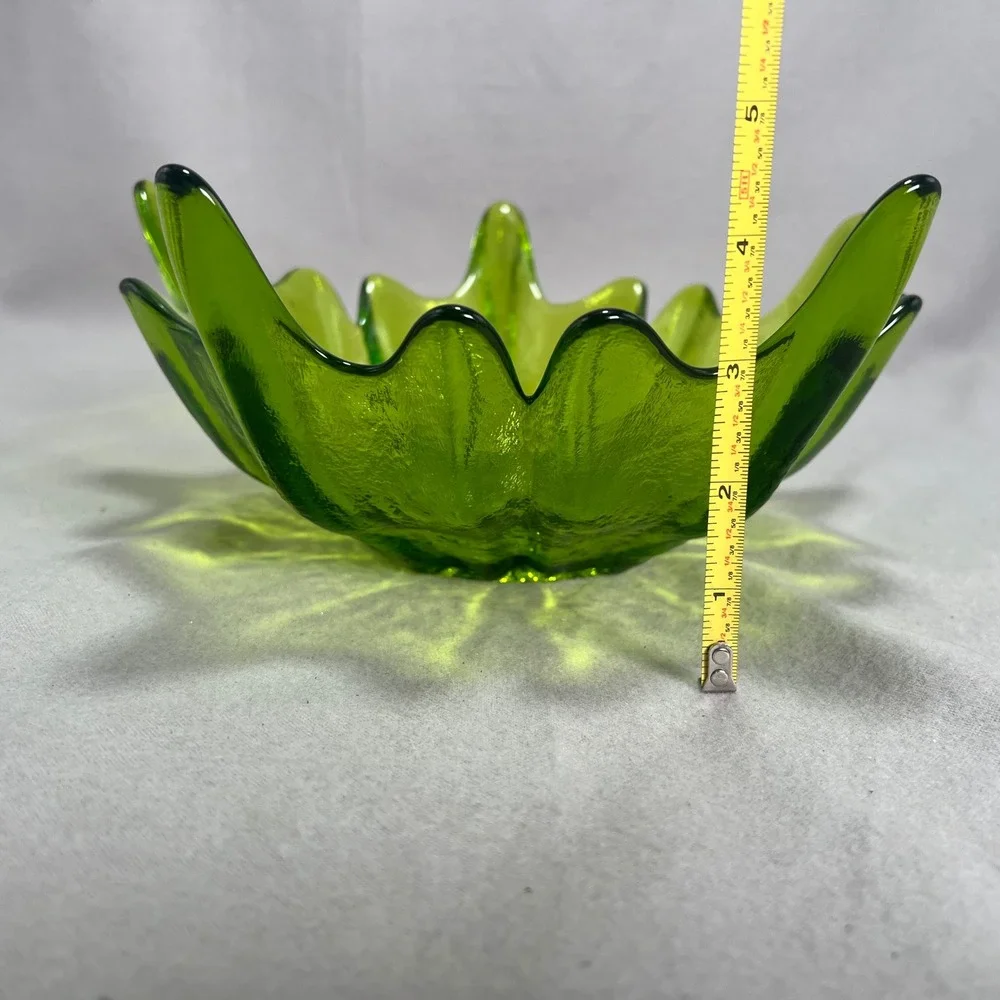 Vintage MCM Viking Epic Stockholm Green Spiked Lotus Bowl Wayne Husted Glass 60s